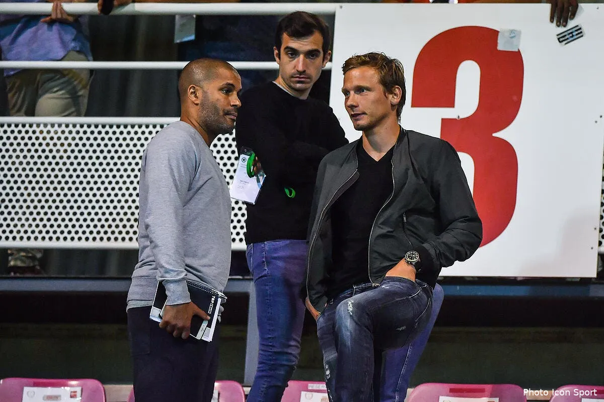 officiel clement chantome signe au red star iconsport icon bap 270718 93 35229963