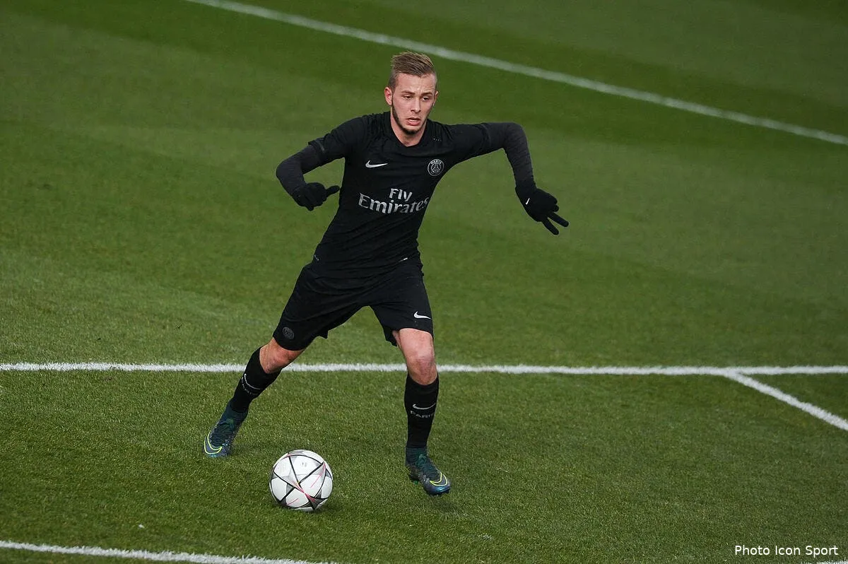 officiel demoncy passe pro au psg iconsport fer 090316 13 06147046