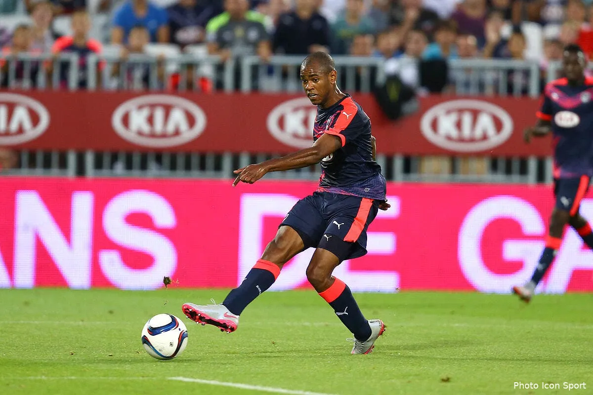 officiel diego rolan signe a bordeaux iconsport blo 200815 31 42119595