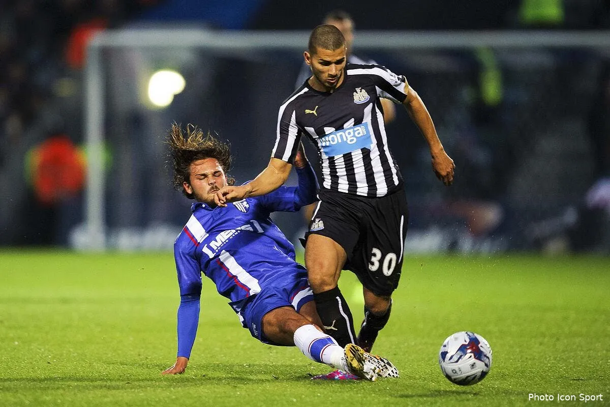 officiel dijon recrute un milieu defensif algerien iconsport bpi 260814 92 01153574