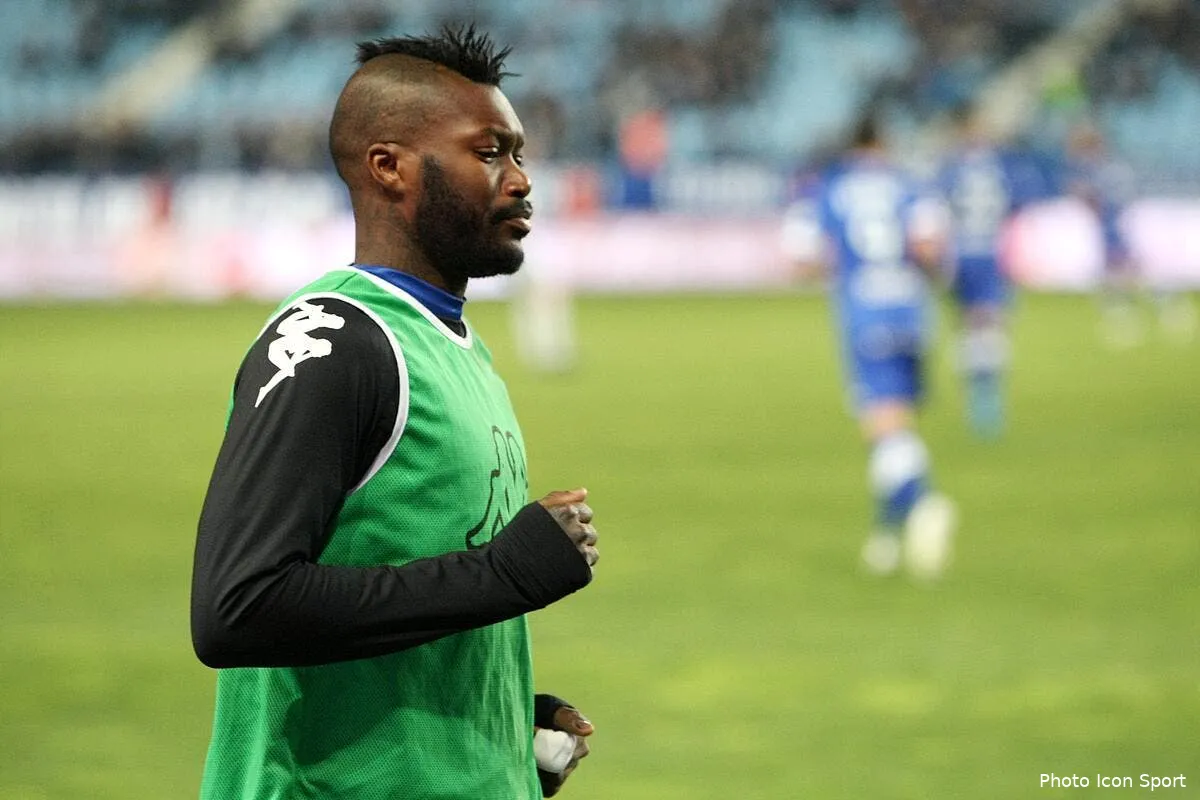 officiel djibril cisse en pige a la reunion cisse 5114029