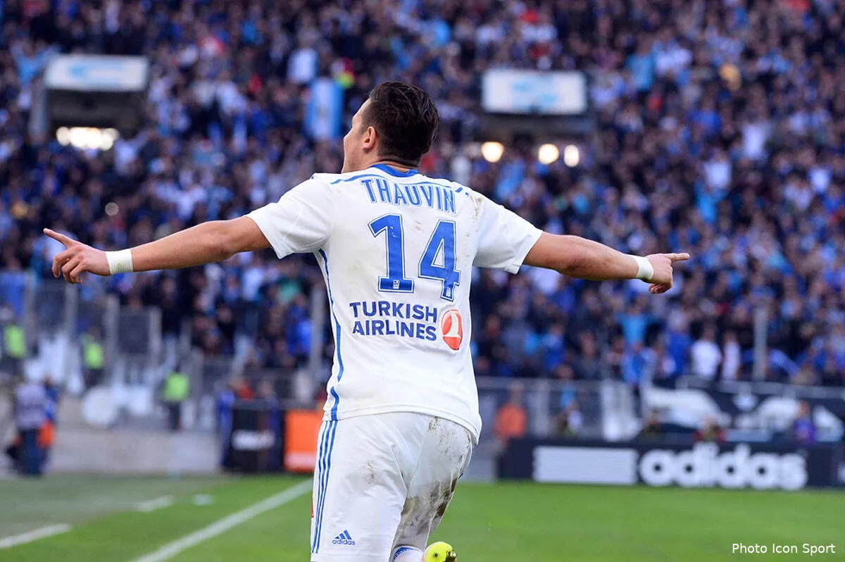 officiel florian thauvin prete a l om iconsport pet 211214 01 11132133