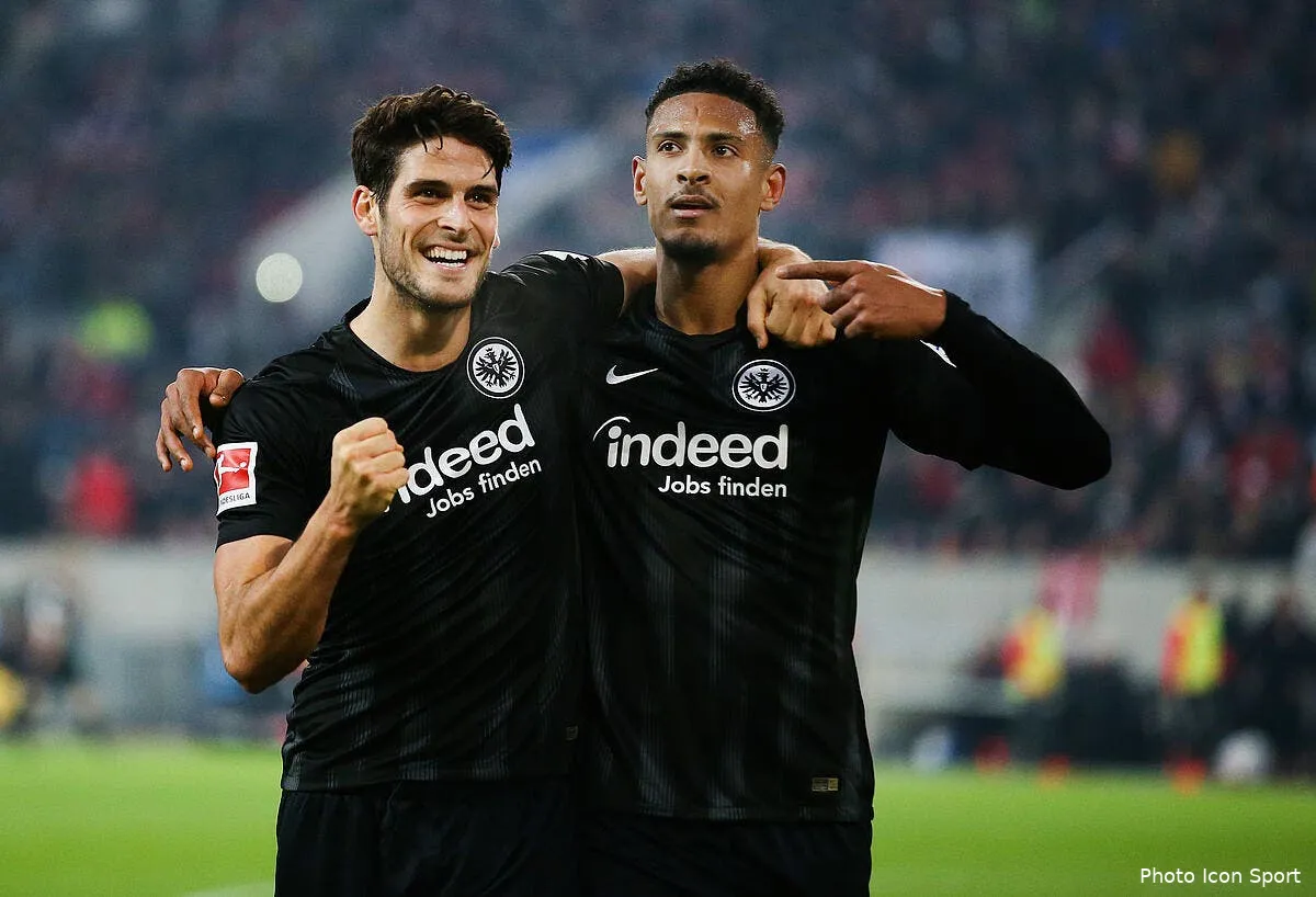 officiel francfort lache haller en angleterre pour 45 me icon firo110319fortj124258861