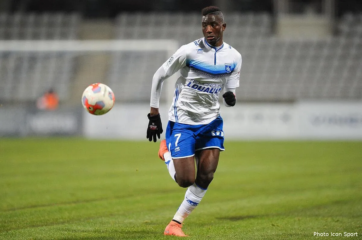 officiel guirassy quitte le losc pour la bundesliga iconsport fer 260216 01 02149448