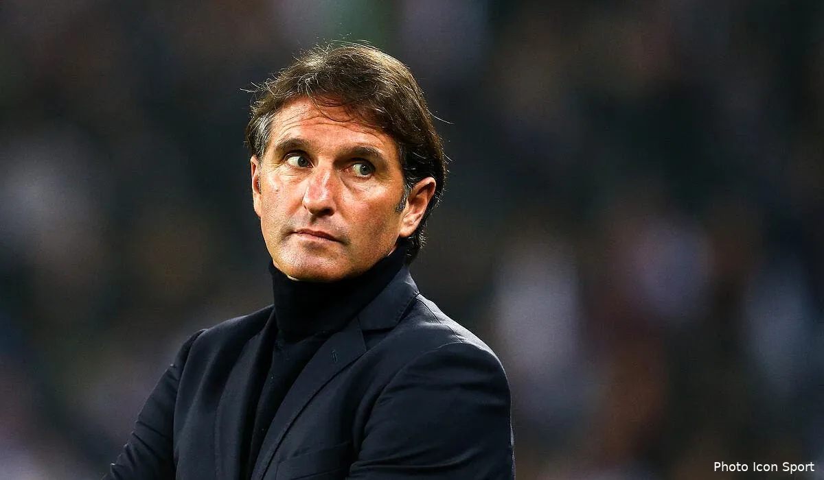 officiel hambourg vire bruno labbadia iconsport fir 311015 08 17156158