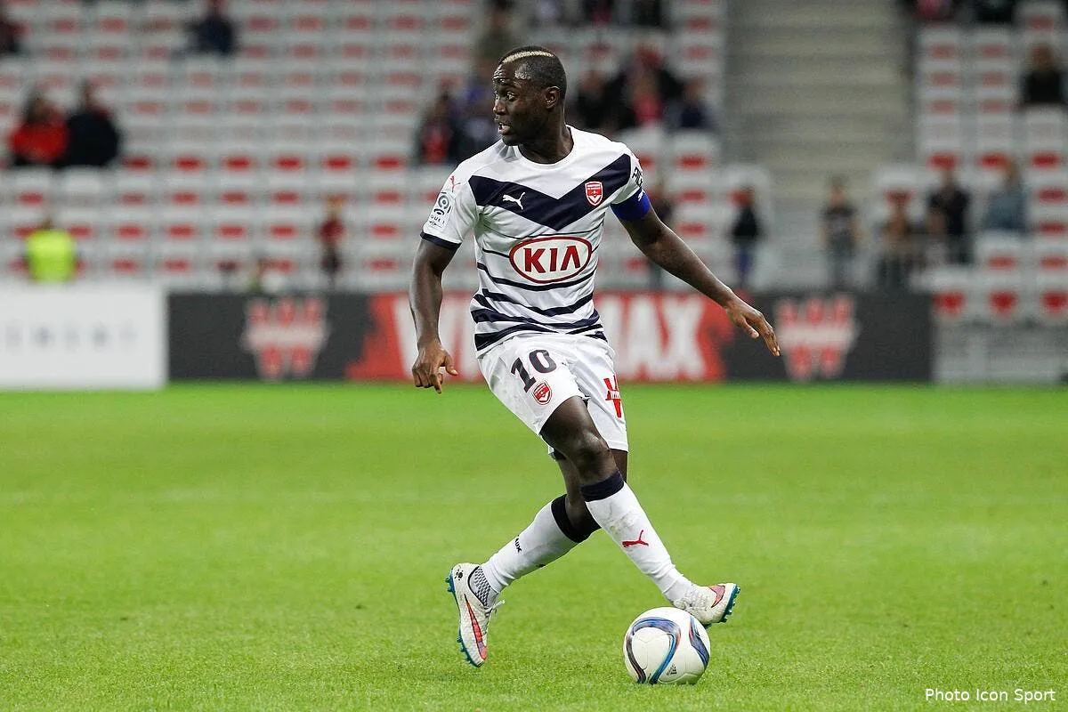 officiel henri saivet transfere a newcastle iconsport nog 230915 24 23130333