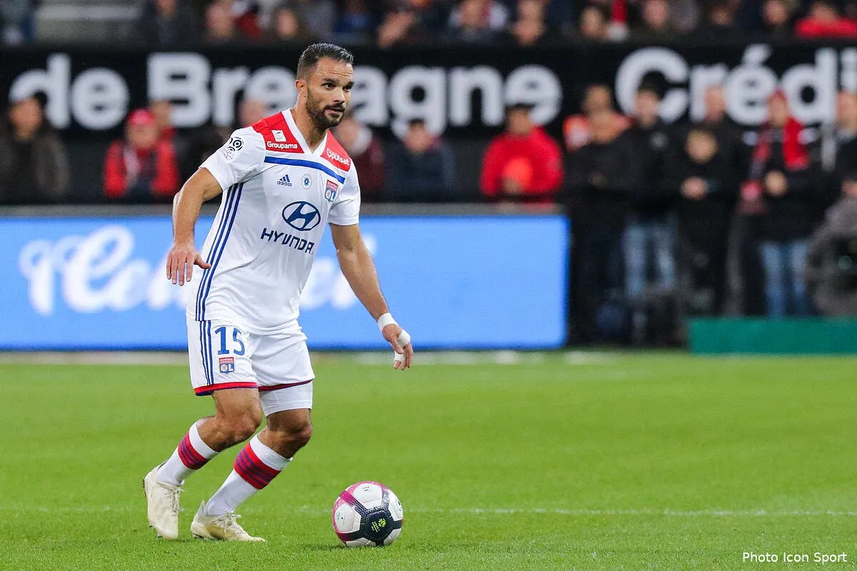 officiel jeremy morel signe au stade rennais icon lem 101118 93 143258943