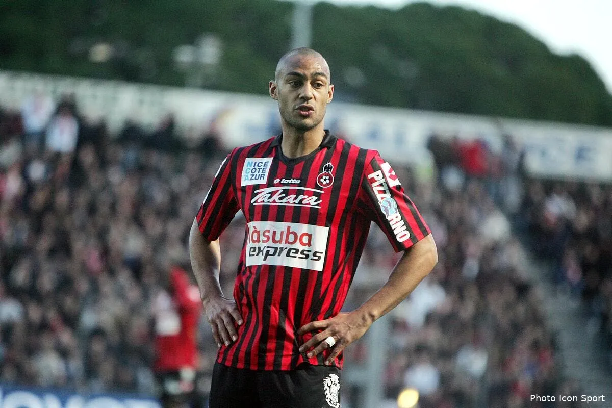 officiel kante signe a sochaux iconsport gri 080209 05 0736391