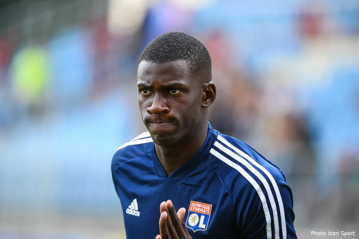 officiel l ol prete un espoir en ligue 2 icon bap 200719 93 174263023