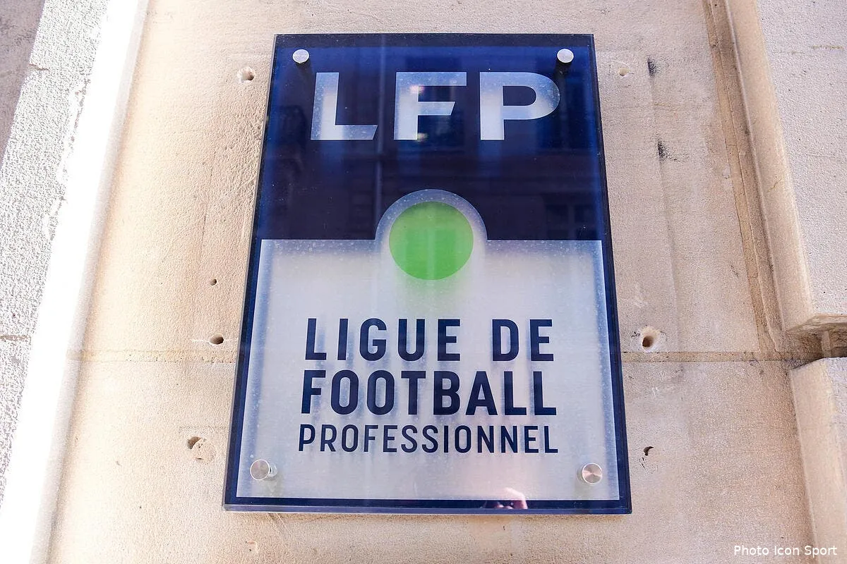 officiel la lfp annonce un nouveau protocole sanitaire pour la l1 et la l2 icon winter 13032020122912293351