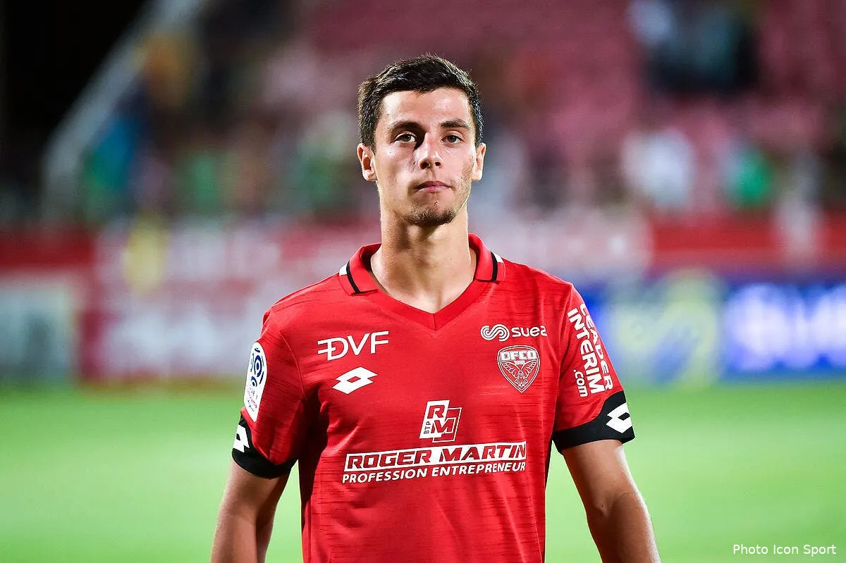 officiel le dijonnais loiodice prete en premier league loiodice276807