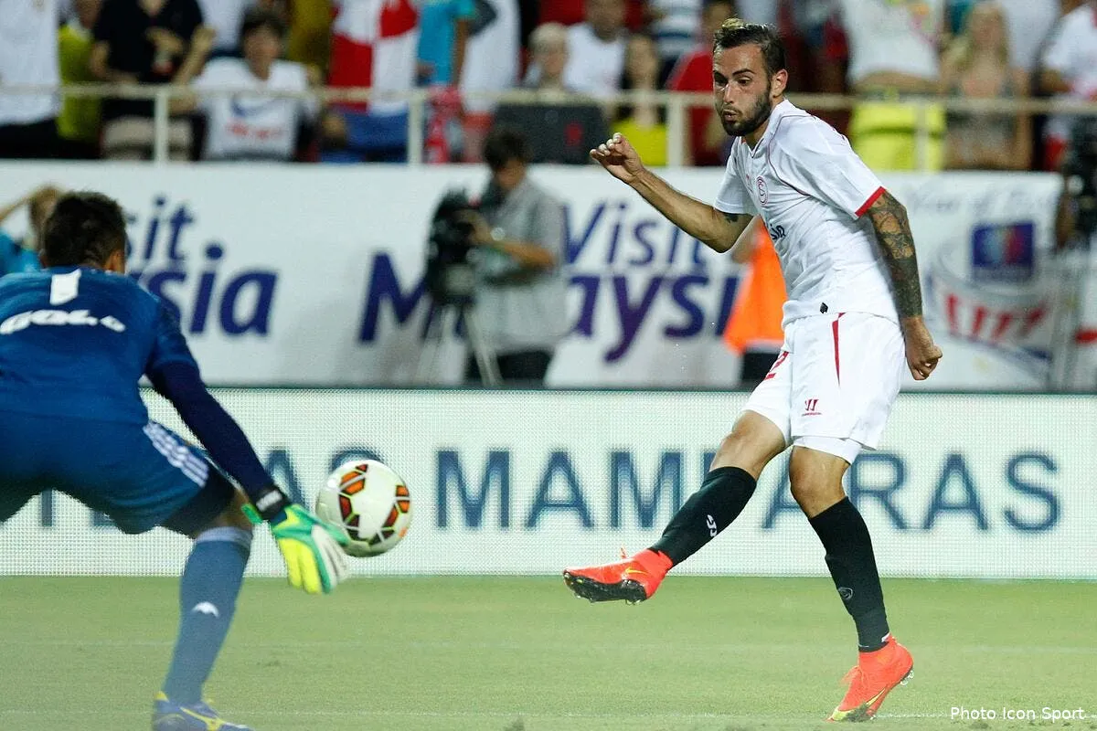 officiel le fc barcelone recrute vidal iconsport mar 240814 08 64113295