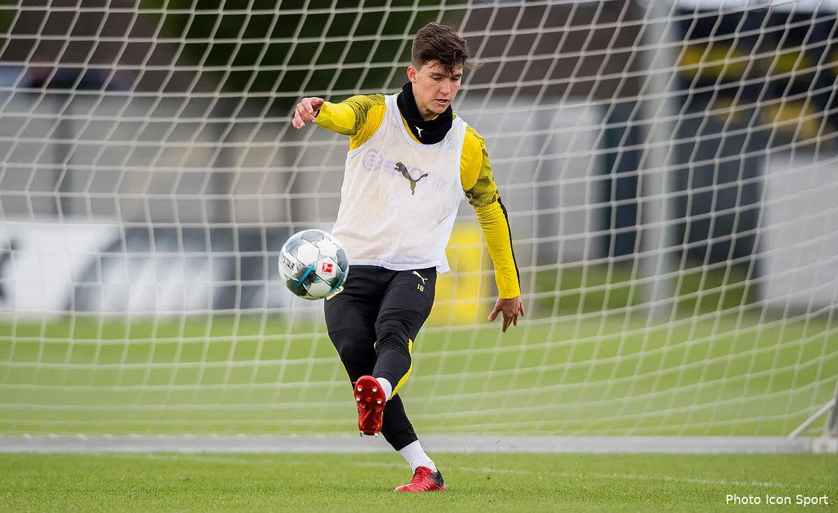 officiel leonardo balerdi signe a marseille icon 132334570289803