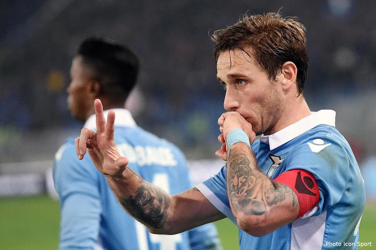 officiel lucas biglia signe 3 ans au milan ac iconsport liv 130217 02 05186597