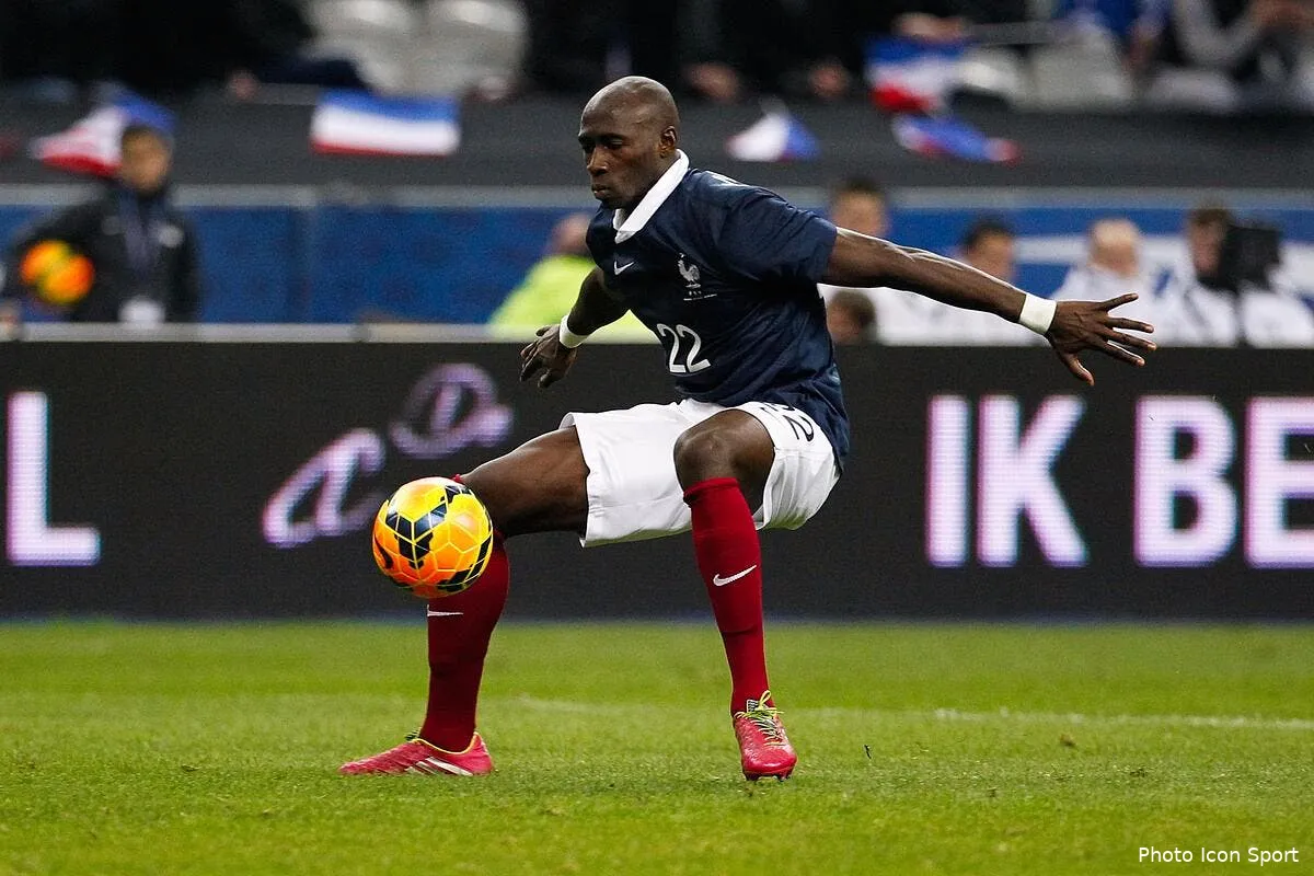 officiel mangala signe a manchester city iconsport fid 050314 08 0489381