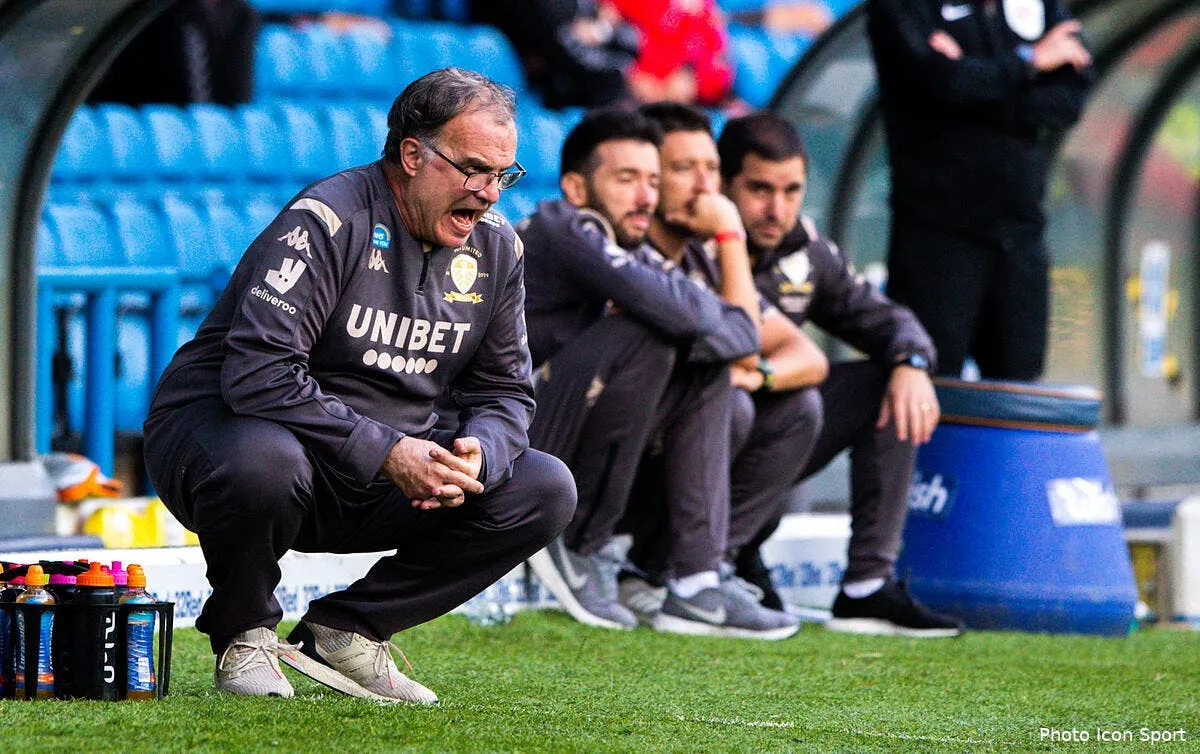 officiel marcelo bielsa prolonge enfin a leeds icon cs115 leeds v charlton293905