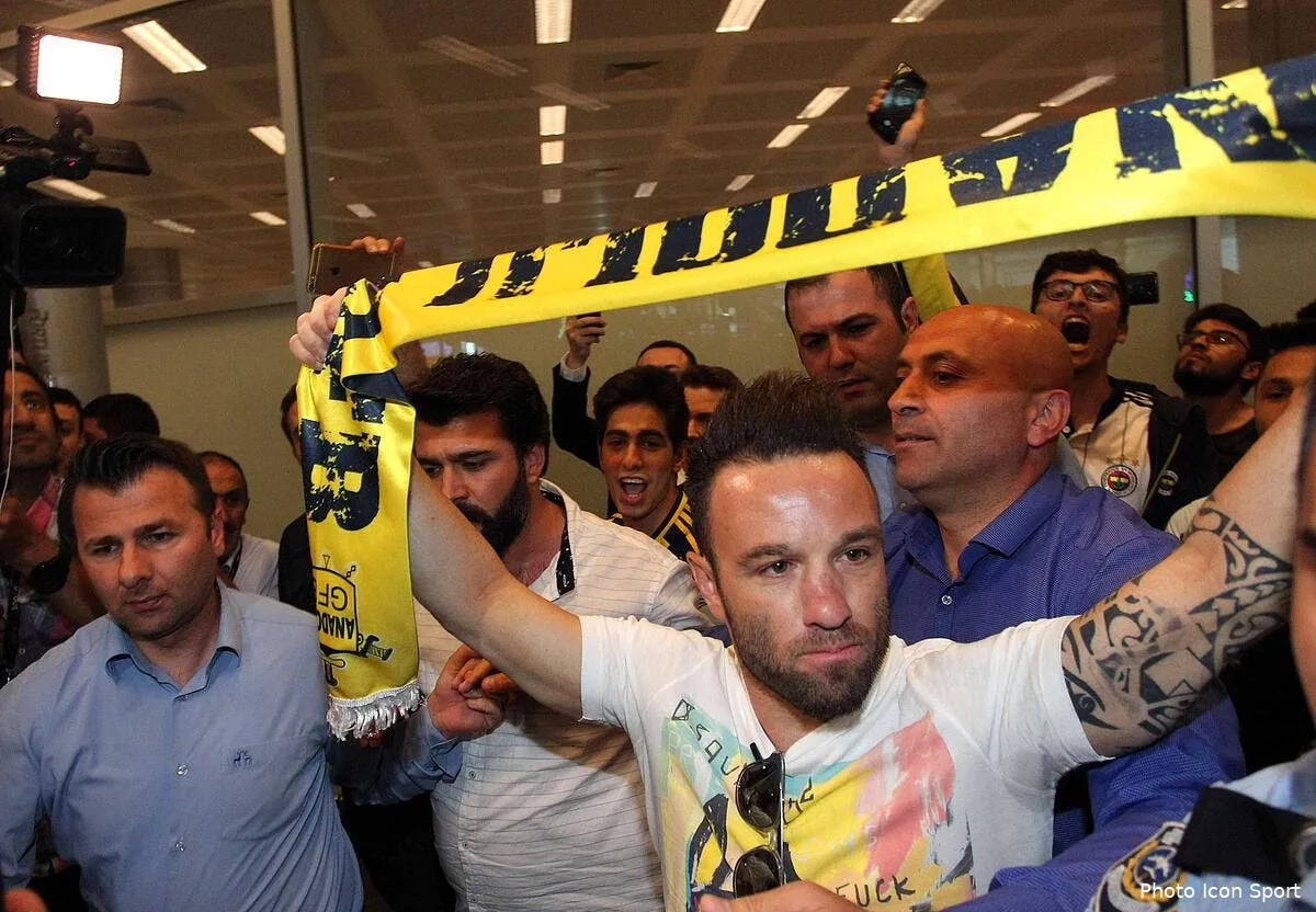 officiel mathieu valbuena signe a fenerbahce iconsport icon ses 120617 05 10184763