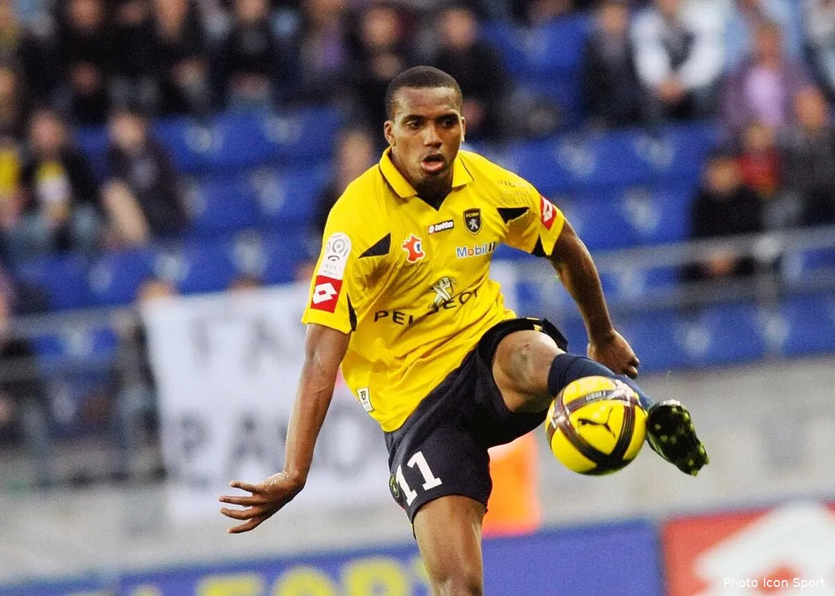 officiel maurice belay a bordeaux pour trois ans iconsport gau300411 01 9921136