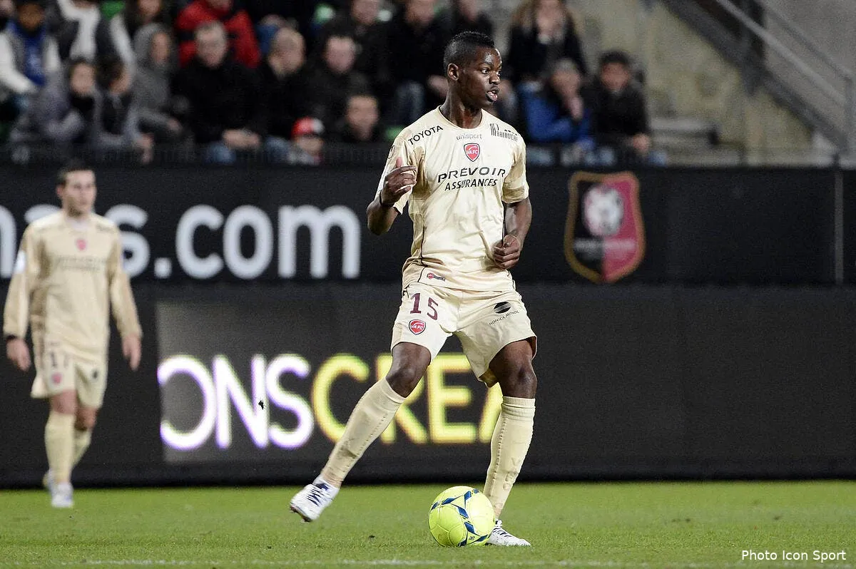 officiel monaco fait signer isimat mirin iconsport por 141212 66 4860393