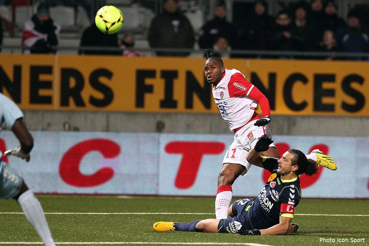 officiel montpellier recrute bakar iconsport mrv 090213 01 0258353