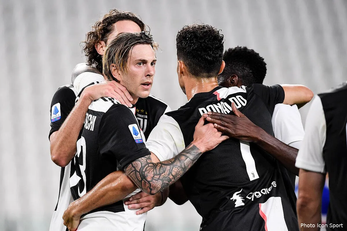 officiel neuvieme titre de suite pour la juventus icon lp 11539302290199