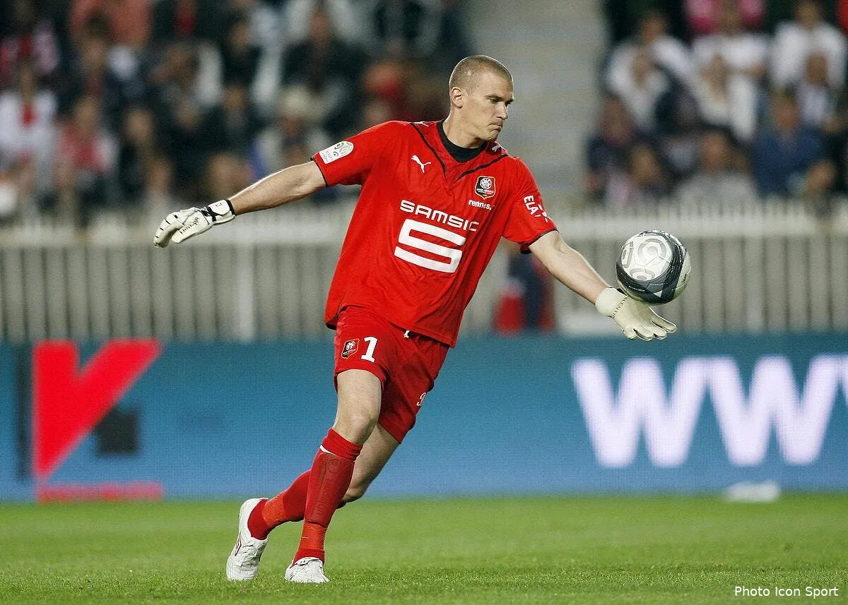 officiel nicolas douchez au psg pour trois ans iconsport per 240410 88 13620563