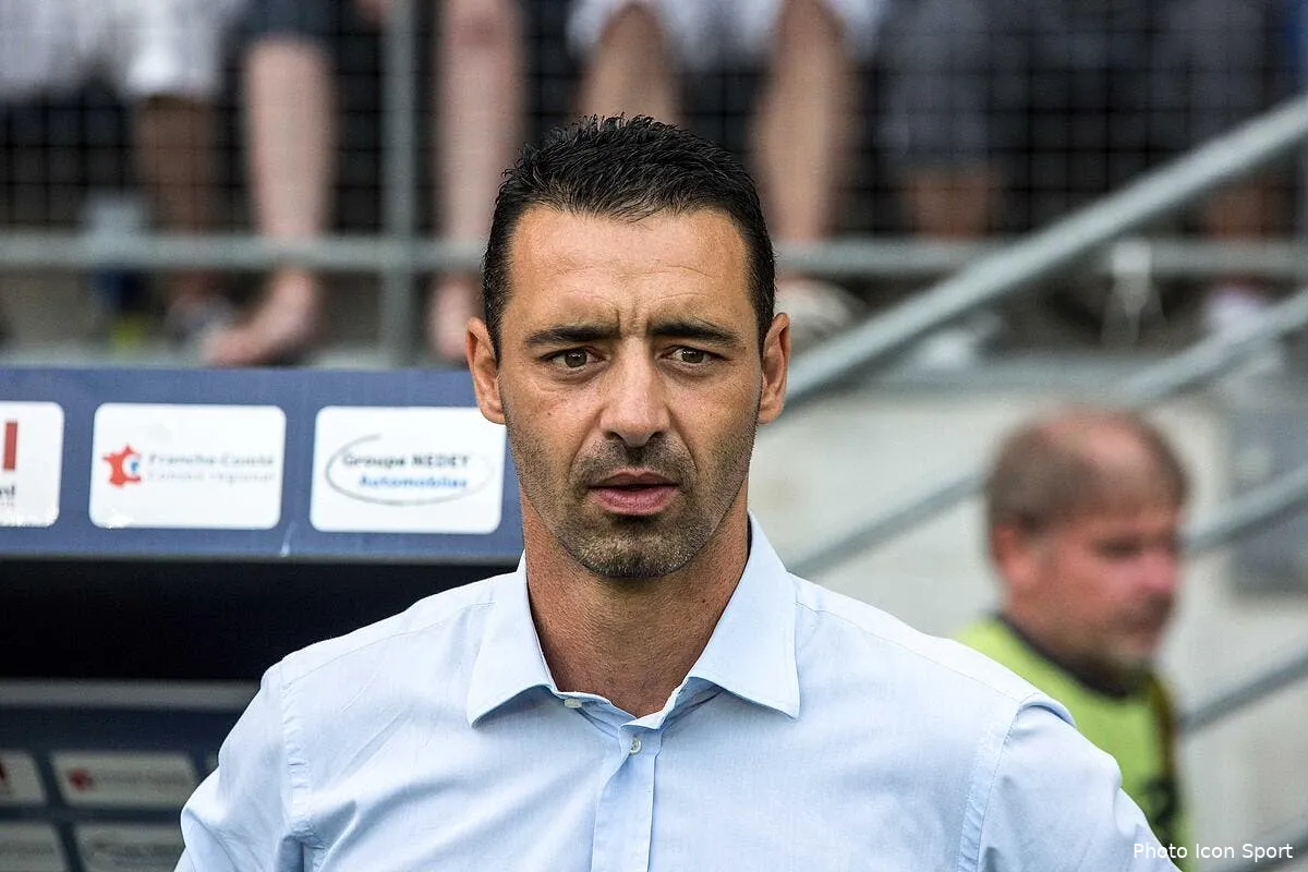 officiel olivier echouafni nouveau selectionneur des bleus iconsport cou 070815 08 08154398