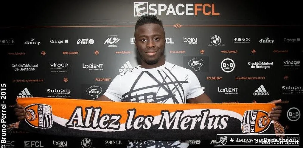 officiel paye signe a lorient abdou114461
