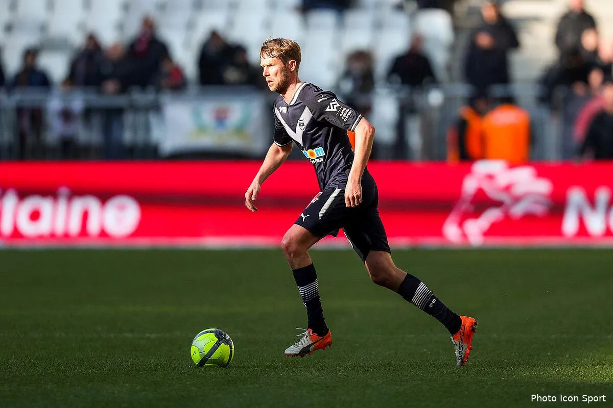 officiel plasil repart pour une saison a bordeaux plasil 10219151