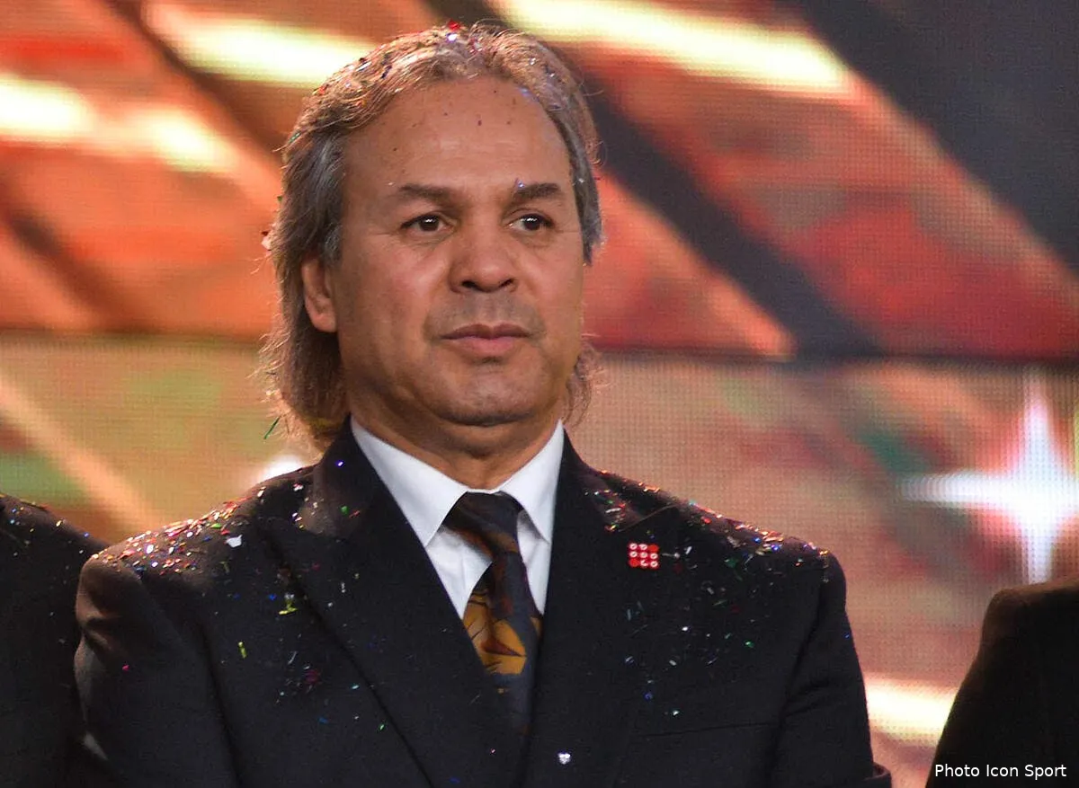 officiel rabah madjer selectionneur de l equipe d algerie iconsport vis 240116 08 01196893