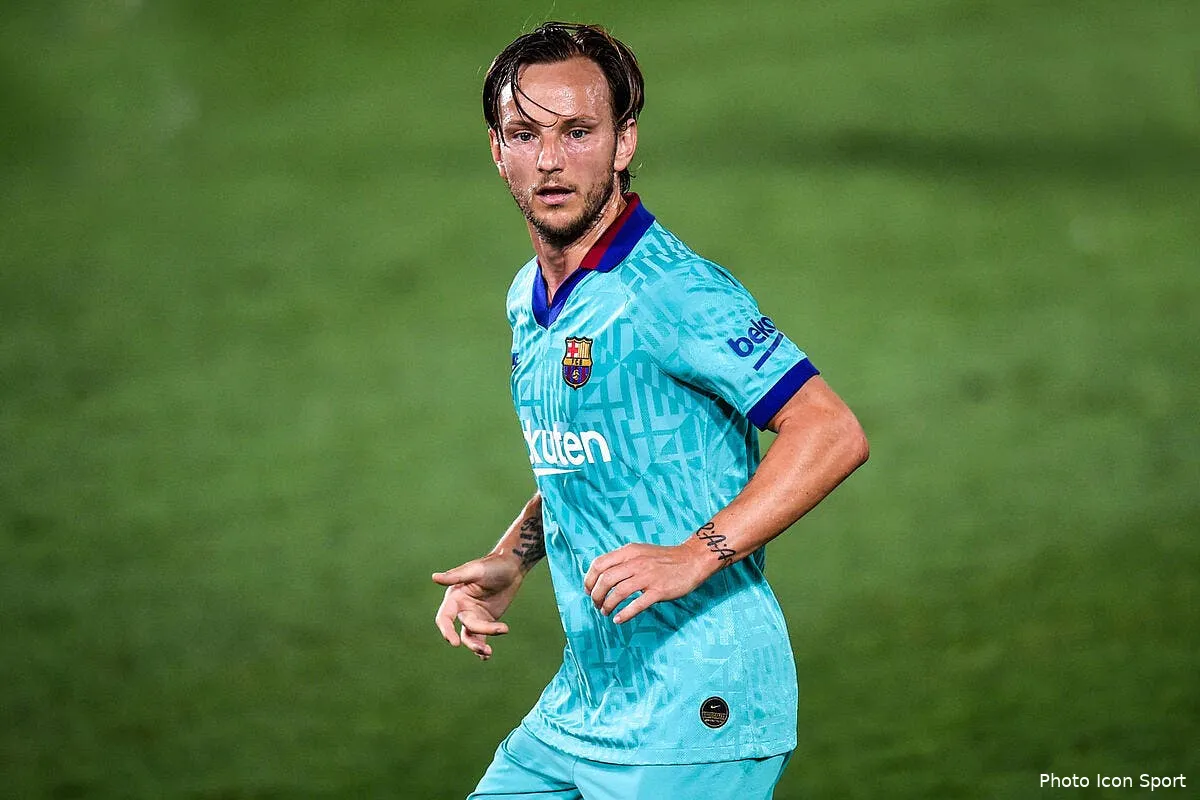 officiel rakitic quitte le barca et retourne a seville icon bb200705 400293075