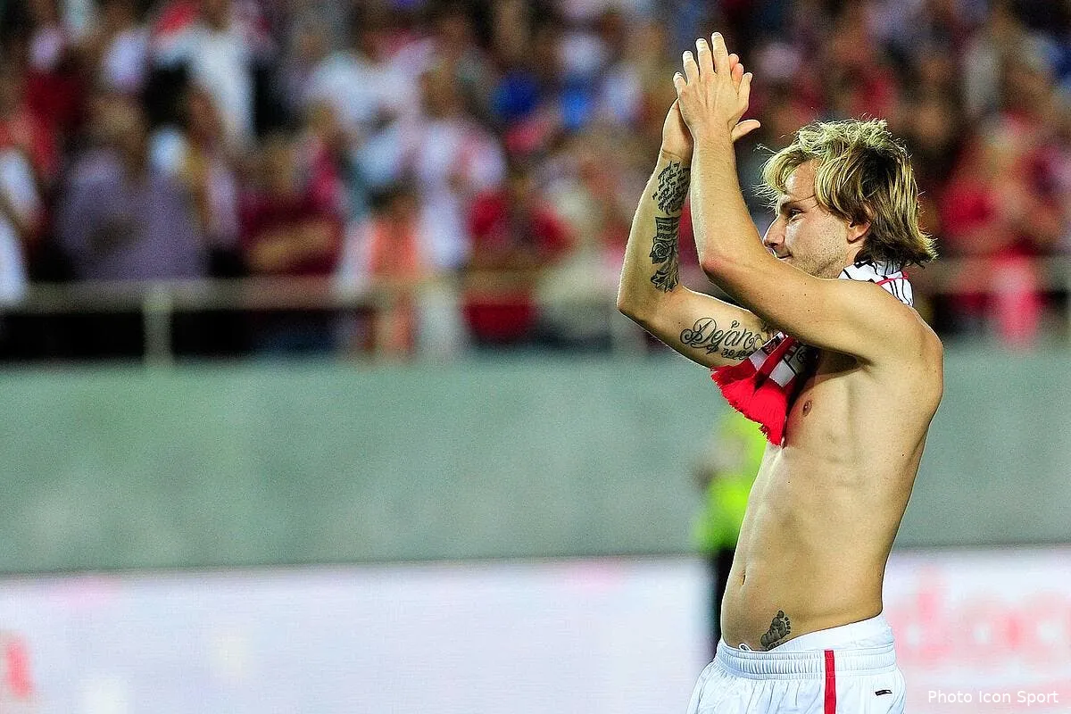 officiel rakitic signe au barca pour 20 me iconsport mar 180514 88 5085369