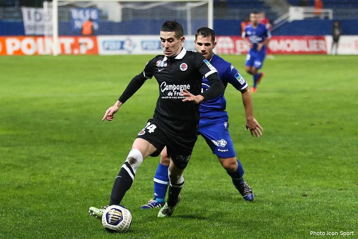 officiel raspentino prete a dijon iconsport mae 161214 01 10103179