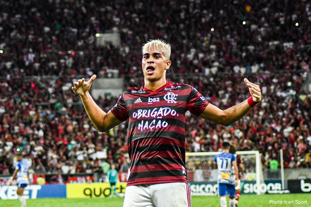 officiel reinier signe au real madrid jusqu en 2026 icon pho20191205023275957