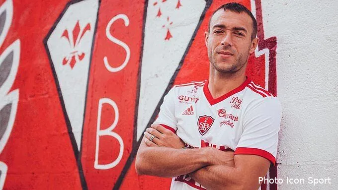 officiel romain philippoteaux signe deux ans a brest brest294809
