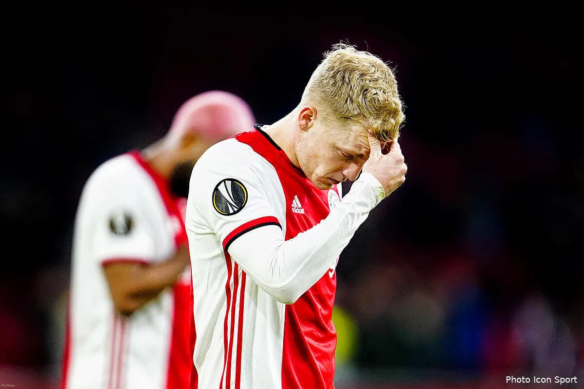 officiel saison blanche aux pays bas l ajax prive de titre van de beek 2283511