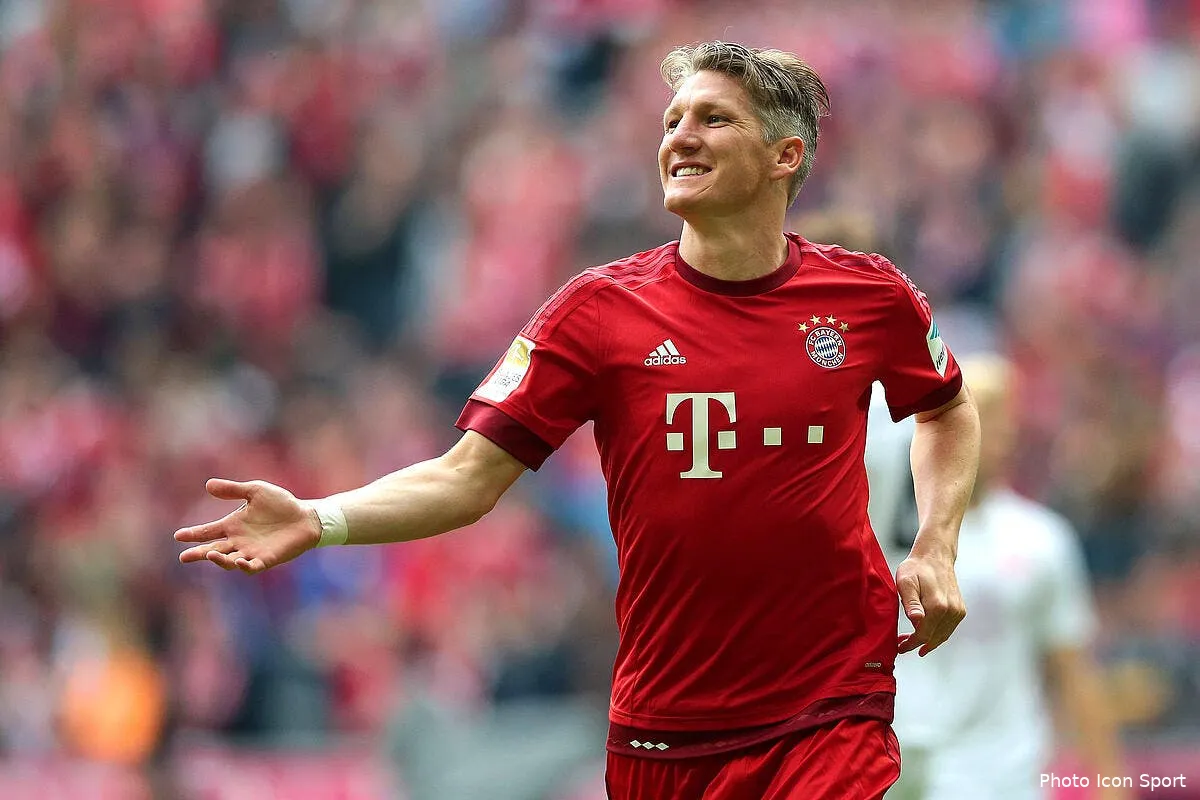 officiel schweinsteiger a manchester united iconsport fir 230515 05 16115715