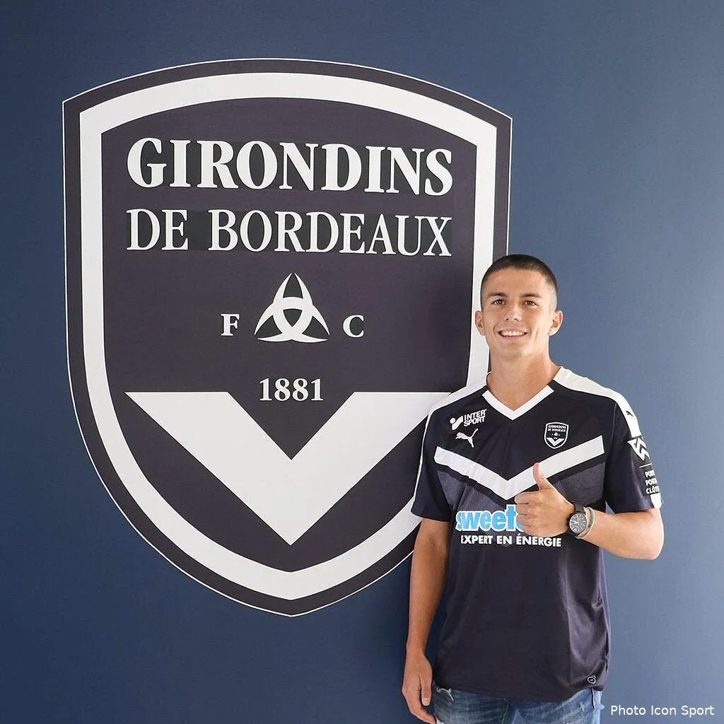 officiel sergi palencia signe a bordeaux palcena227811