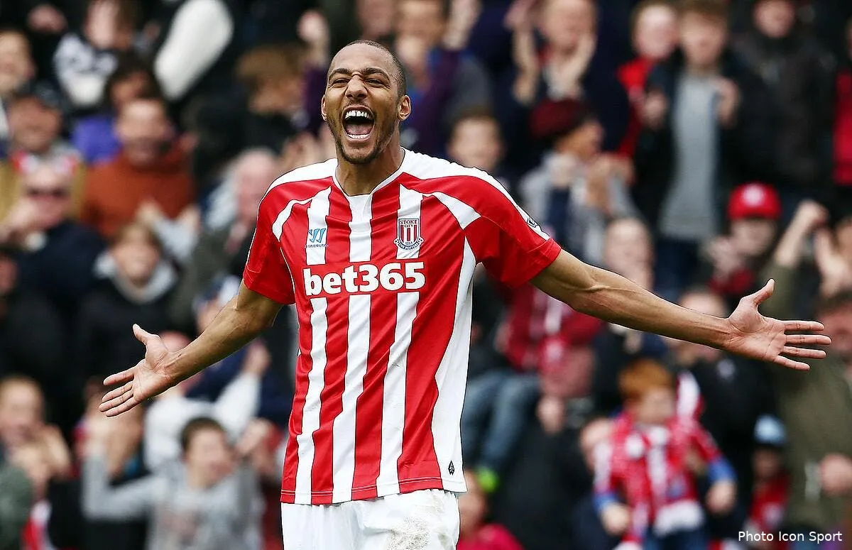 officiel seville met 9 7 me et recrute n zonzi iconsport bpi 090515 01 09115577