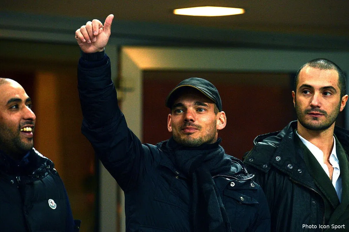 officiel sneijder signe pour galatasaray iconsport ipp 120113 08 0148113