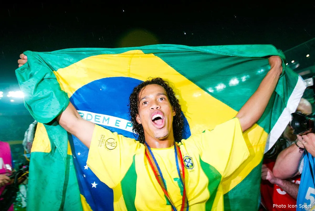 officiel son frere annonce la fin de carriere de ronaldinho iconsport onz 300602 08 20206753