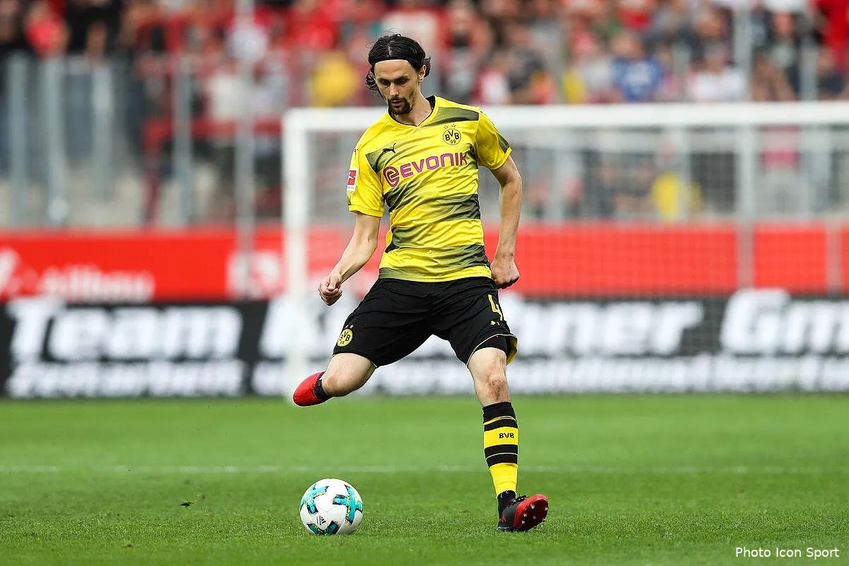 officiel subotic s engage a saint etienne iconsport icon fir 110717 89 19207793