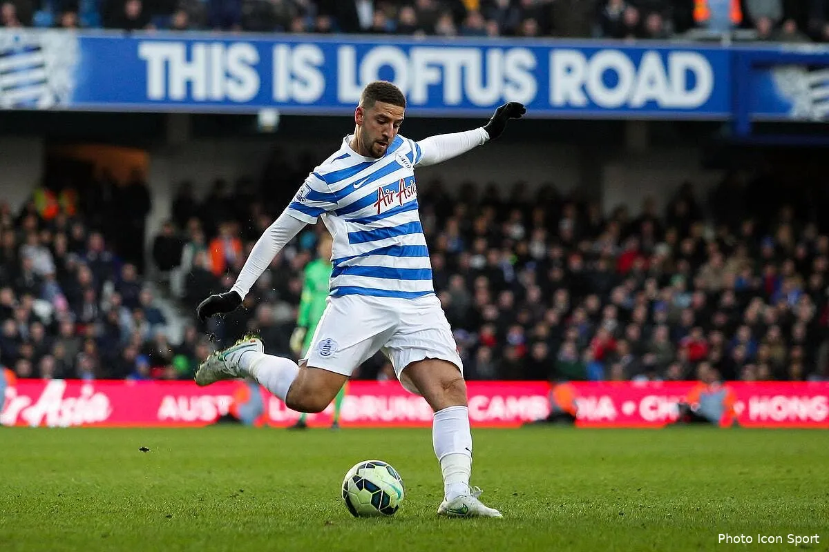 officiel taarabt signe a benfica iconsport bpi 220315 08 02 1113593