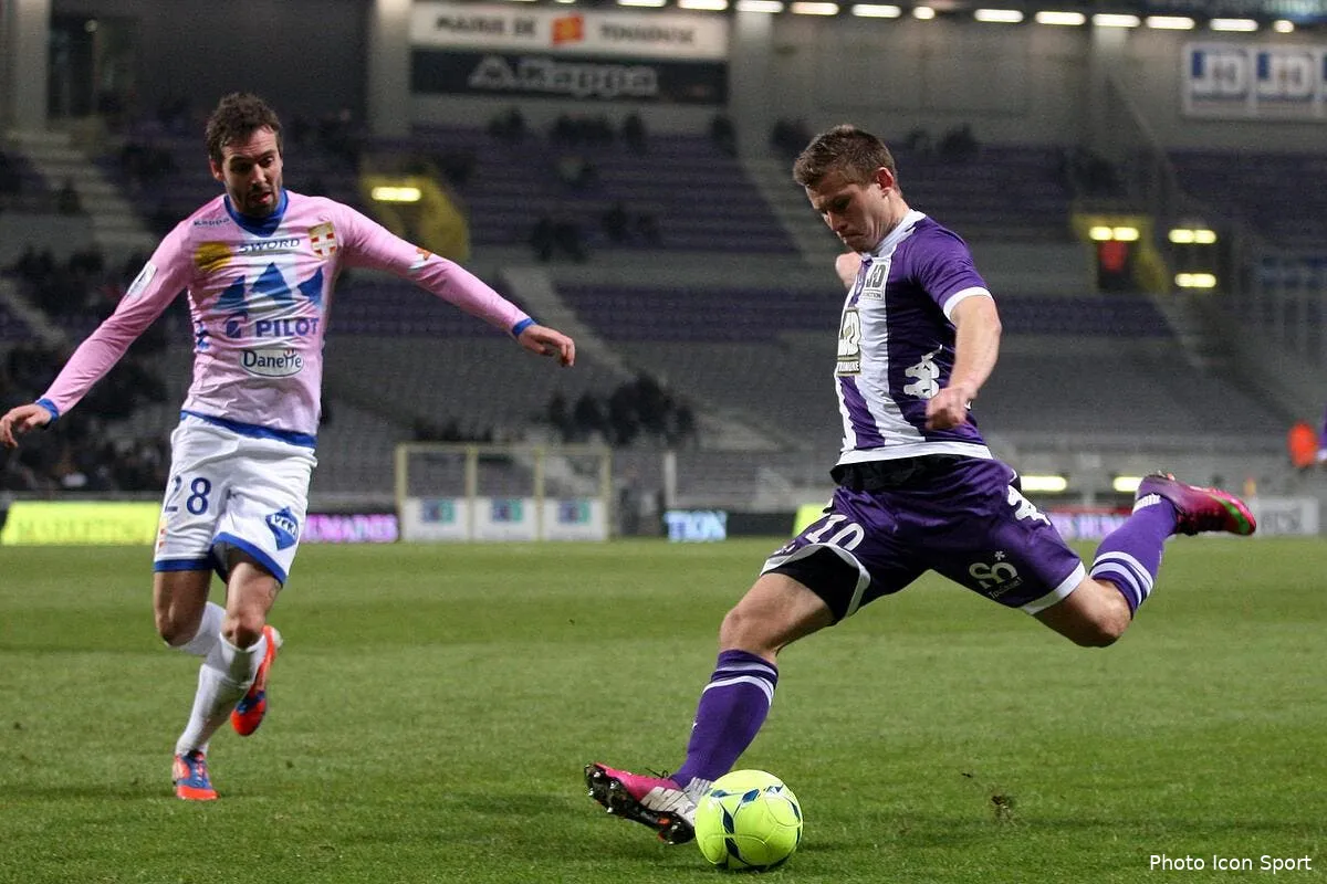 officiel tabanou signe a l asse pour quatre ans iconsport blo 020313 08 3362381