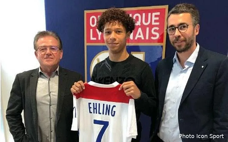 officiel thibaut ehling signe son premier contrat stagiaire a l ol ol251317