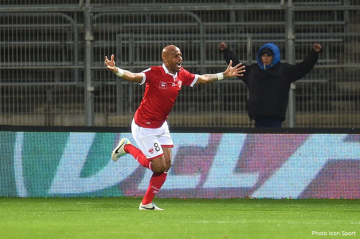 officiel toifilou maoulida annonce la fin de sa carriere maoulida 2221293