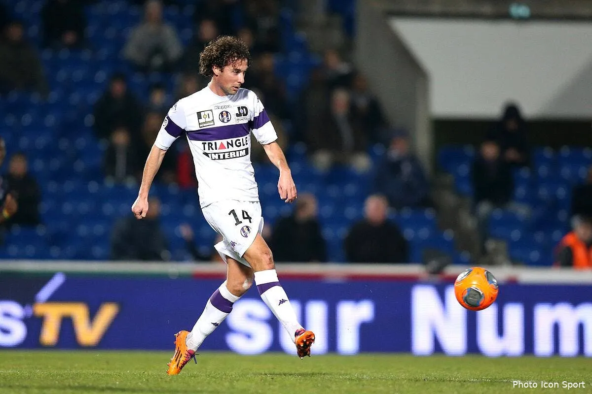 officiel toulouse prolonge sirieix iconsport blo 110114 05 9082135