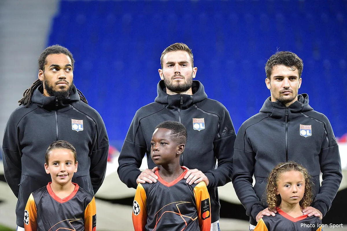 officiel tousart prolonge jusqu en 2020 a l ol iconsport icon laf 021018 93 03232349