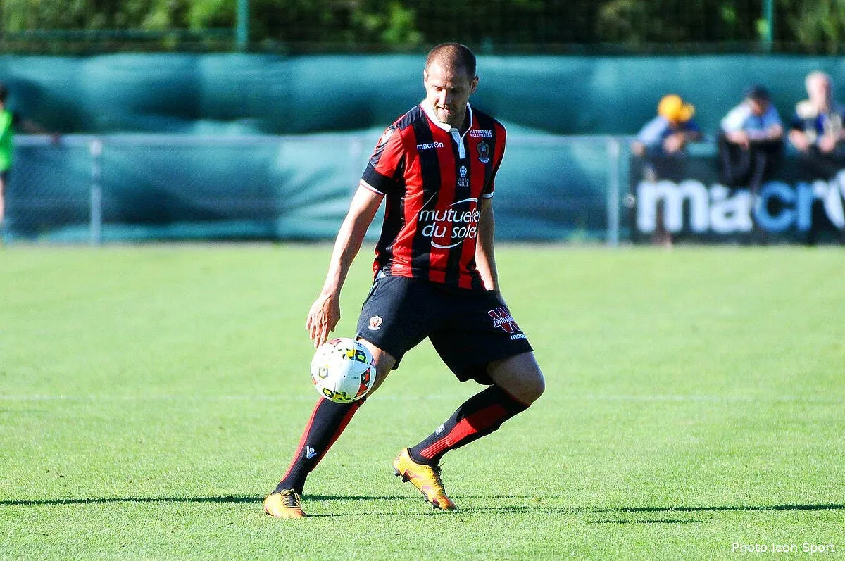 officiel un cadre de l ogcn rompt son contrat iconsport leb 160716 05 11166702