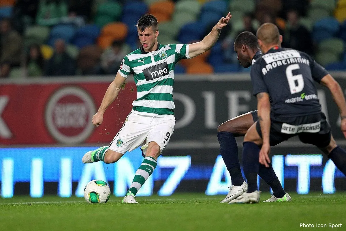 officiel van wolfswinkel prete a l asse iconsport rod 170313 01 1888961